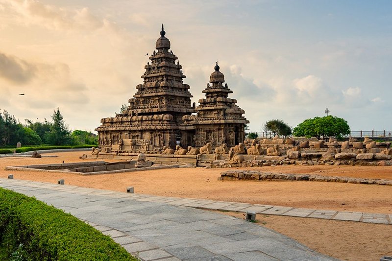 South India Luxury Escape Chennai to Kochi via Madurai & Munnar
