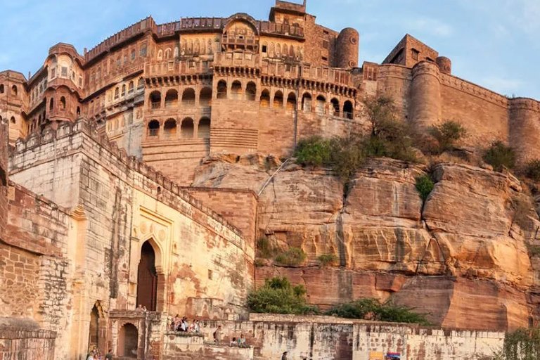 Rajasthan Heritage & Leopard Safari Jaipur Udaipur Jawai & Jodhpur